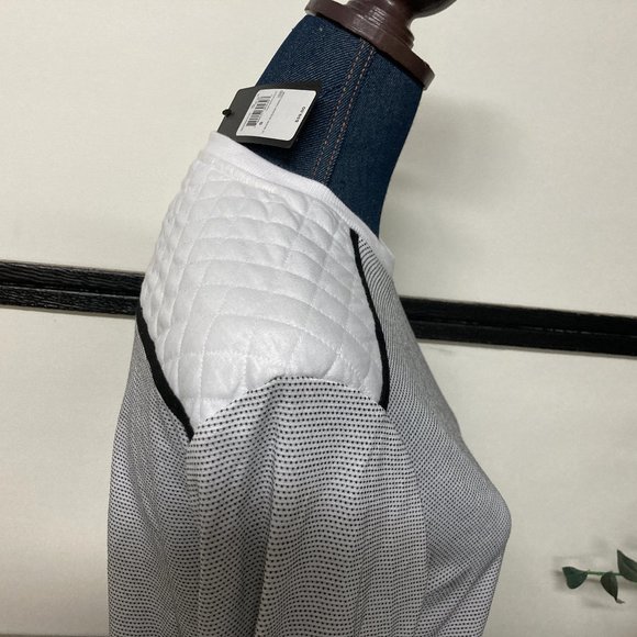 Mens Guess Lightweight Sweater with Quilted Shoulder White & Black Size Small - Picture 3 of 5